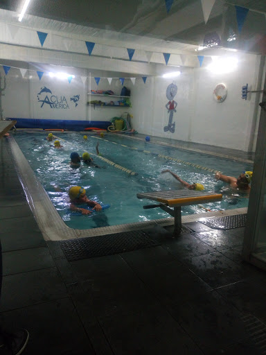 Escuela natación Acua América