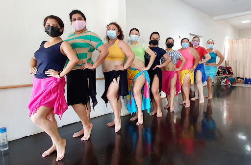 Makanani O Hilo Academia de Danza