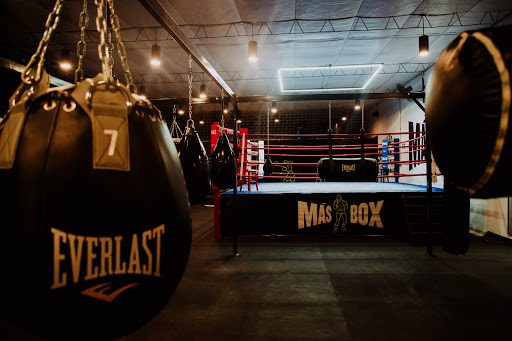 Más Box